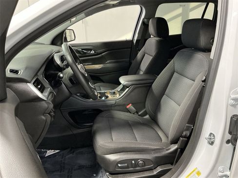 Used 2023 GMC Acadia SLE w/ Driver Convenience Package image 21