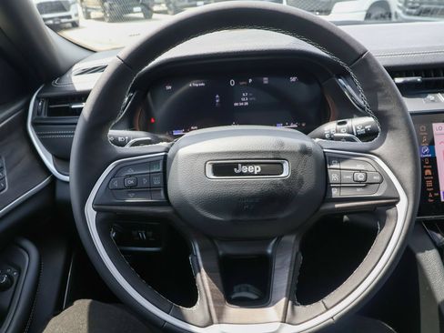 New 2026 Jeep Grand Cherokee Limited AWD/4WD image 25