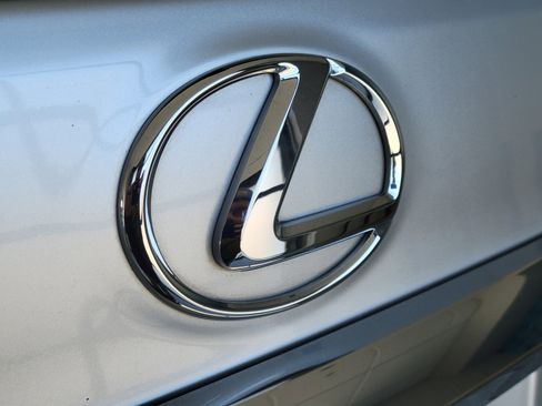 Used 2019 Lexus GX 460 image 5