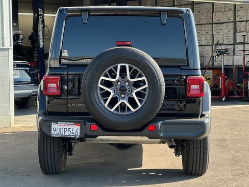 Used 2025 Jeep Wrangler Sahara w/ Safety Group image 5