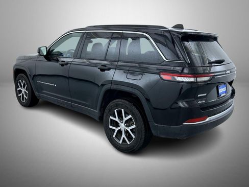 Certified 2024 Jeep Grand Cherokee Limited image 7