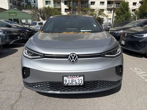 Used 2023 Volkswagen ID.4 S image 2