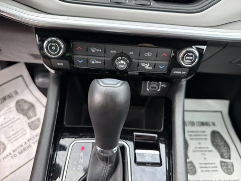 Used 2025 Jeep Compass Limited w/ Elite Group AWD/4WD image 22