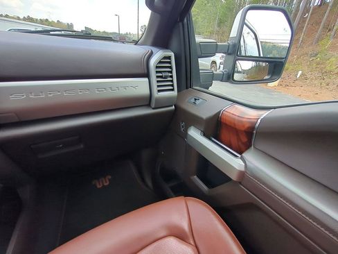 Used 2021 Ford F250 King Ranch image 8