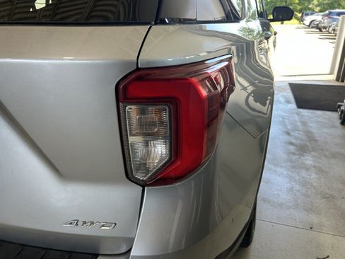 Used 2023 Ford Explorer ST-Line w/ Class IV Trailer Tow Package AWD/4WD image 13