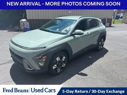Used 2024 Hyundai Kona SEL FWD image 2