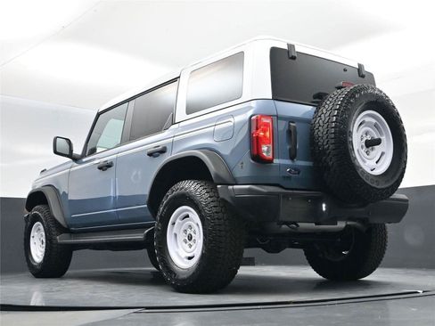 Used 2025 Ford Bronco Heritage Edition image 12
