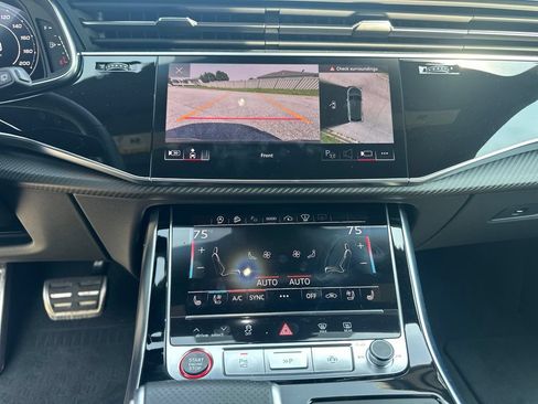 Used 2023 Audi RS Q8 AWD/4WD image 36