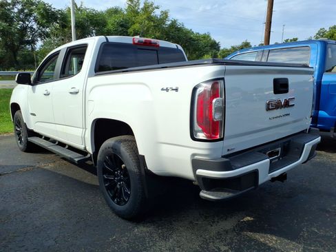 Used 2022 GMC Canyon Elevation w/ Elevation Premium Package AWD/4WD image 3