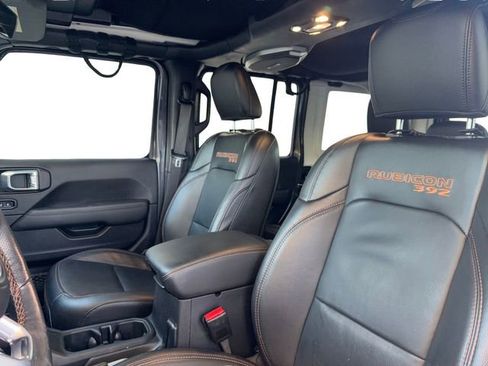 Used 2021 Jeep Wrangler Unlimited Rubicon w/ Trailer Tow Package image 14