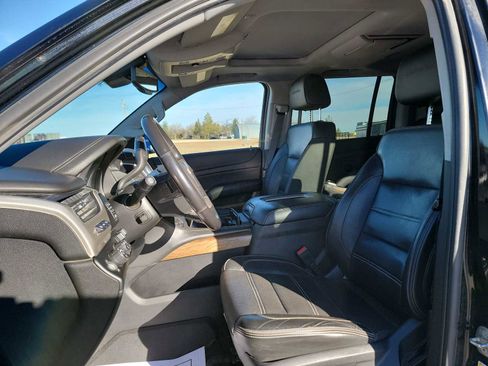 Used 2020 GMC Yukon XL Denali w/ Denali Ultimate Black Edition AWD/4WD image 11