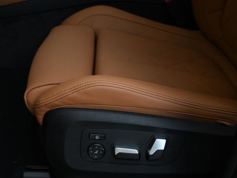 New 2026 BMW X5 xDrive50e image 23