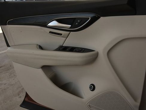 Used 2021 Buick Envision Essence image 9