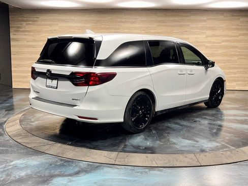Used 2024 Honda Odyssey Sport image 13