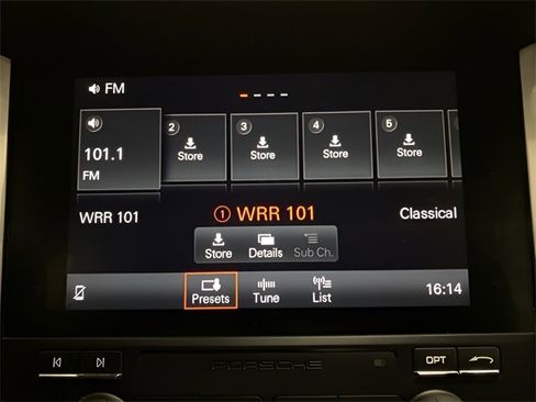 Used 2017 Porsche Macan GTS w/ Premium Package Plus image 36