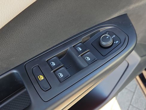 New 2026 Volkswagen Taos S FWD image 13