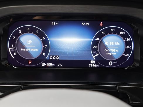 Used 2025 Volkswagen Atlas Cross Sport SE image 8