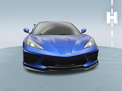 Used 2021 Chevrolet Corvette Stingray Preferred Cpe w/ Z51 Performance Package RWD image 2