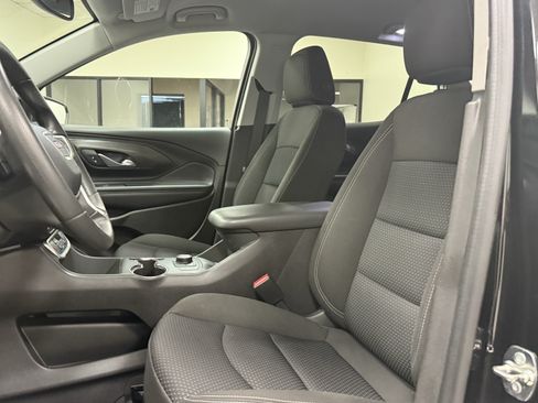 Used 2024 GMC Terrain SLE FWD image 12