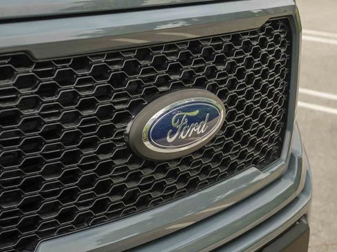 Used 2019 Ford F150 XL RWD image 5