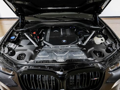 Used 2024 BMW X4 M40i w/ Shadowloine Package image 53