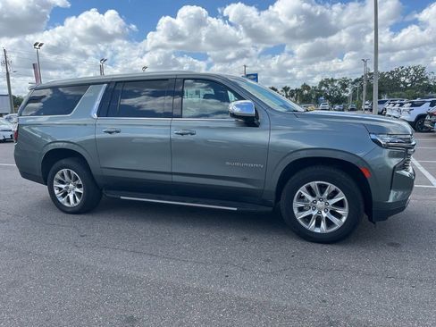 Used 2023 Chevrolet Suburban Premier RWD image 3