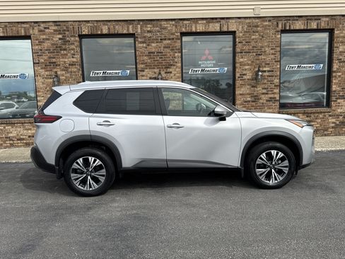 Used 2023 Nissan Rogue SV w/ SV Premium B Package AWD/4WD image 9