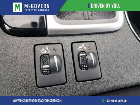 Used 2019 Toyota Highlander XLE w/ Carpet Mat Package (TMS) AWD/4WD image 28
