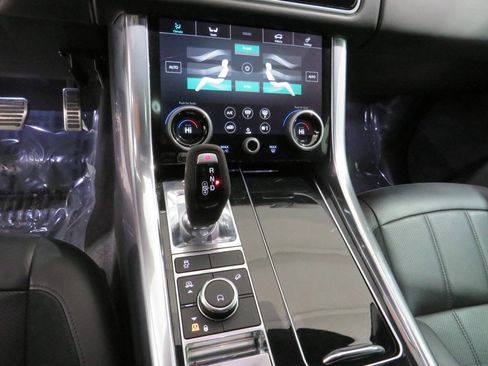 Used 2021 Land Rover Range Rover Sport HST image 25