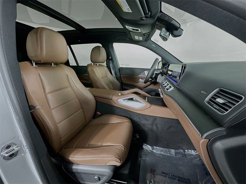 New 2026 Mercedes-Benz GLS 450 4MATIC image 31