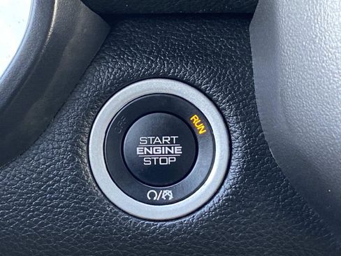 Certified 2025 RAM 1500 Laramie image 32