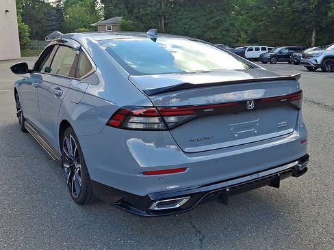 Used 2025 Honda Accord Touring image 8
