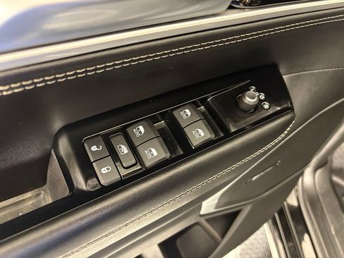 Used 2024 Jeep Wagoneer 4WD image 18