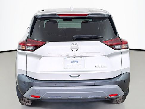 Used 2023 Nissan Rogue SV AWD/4WD image 12