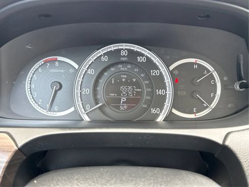 Used 2017 Honda Accord EX image 16