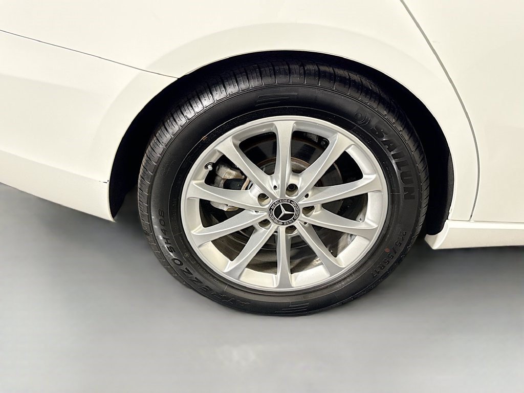 Used 2022 Mercedes-Benz A 220 4MATIC w/ Premium Package Lite image 32