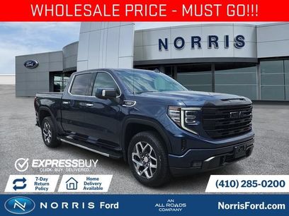 Used 2023 GMC Sierra 1500 SLT w/ SLT Premium Package
