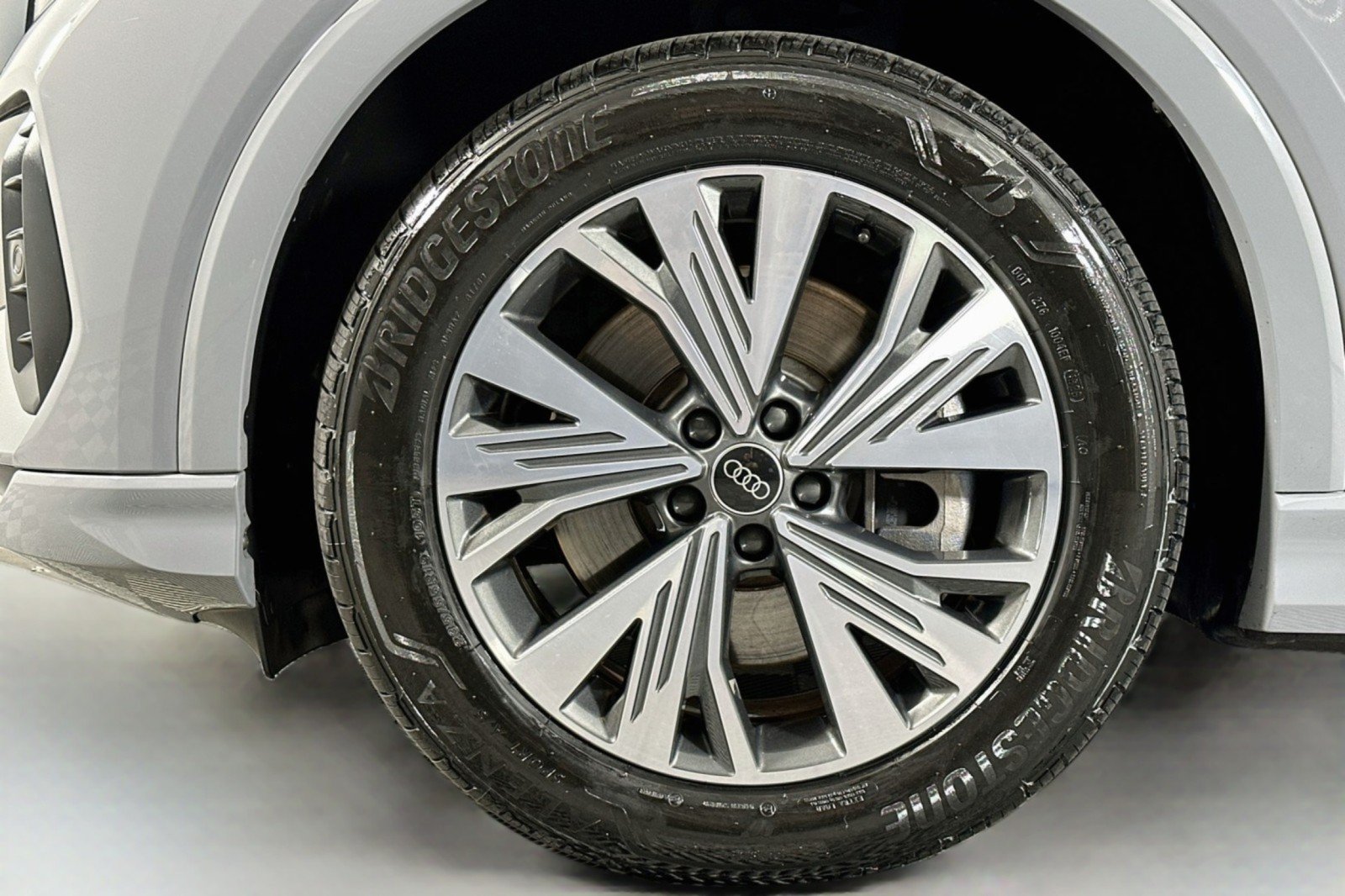 Used 2024 Audi Q4 e-tron Premium w/ Convenience Package RWD image 11