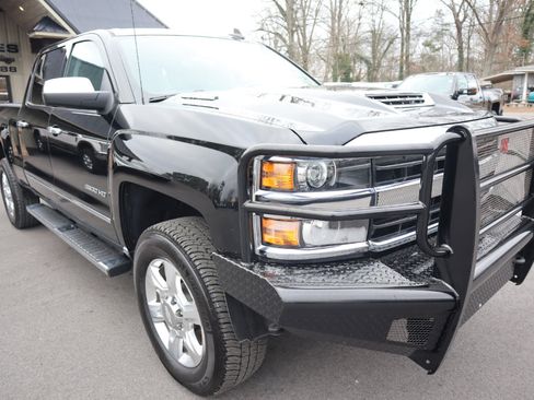 Used 2018 Chevrolet Silverado 2500 LTZ w/ Duramax Plus Package image 3