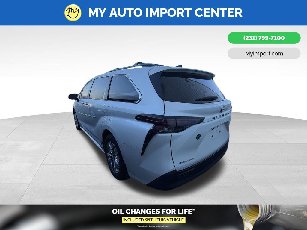 Certified 2025 Toyota Sienna XLE w/ XLE Plus Package AWD/4WD image 4