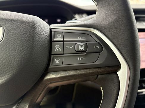 New 2026 Jeep Grand Cherokee L 2WD image 13