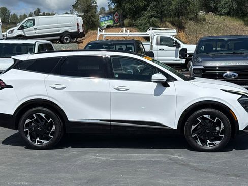 Used 2024 Kia Sportage SX AWD/4WD image 3