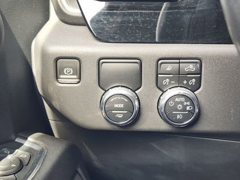 Used 2023 GMC Sierra 1500 SLT image 22