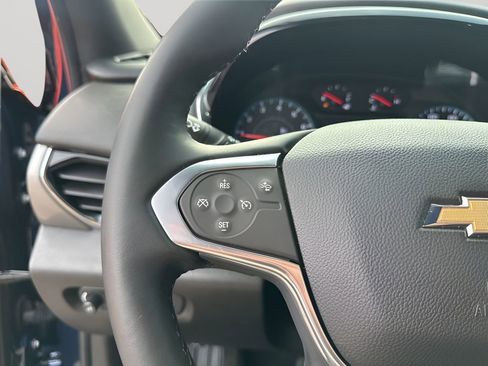 Used 2023 Chevrolet Traverse LT image 29