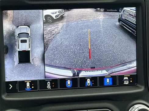 Used 2021 GMC Sierra 1500 AT4 w/ AT4 Premium Package image 31