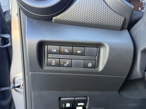 Used 2024 Nissan Kicks S image 19