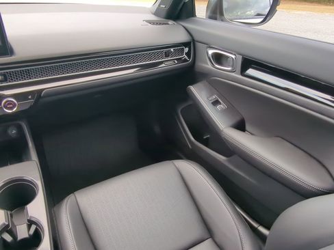 Used 2025 Honda Civic Sport Touring image 15