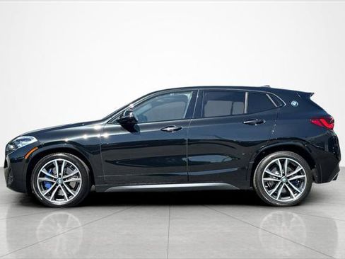Used 2022 BMW X2 M35i w/ Shadowloine Package image 2