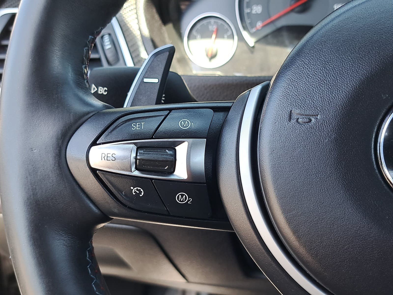 Used 2016 BMW M4 Convertible RWD image 18