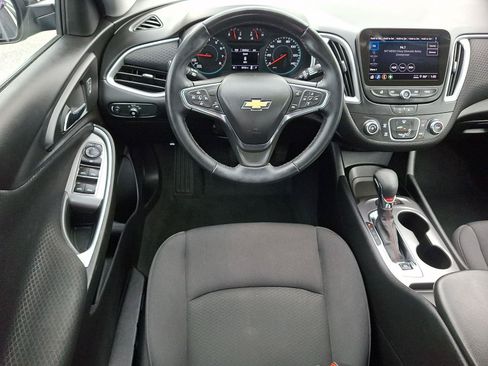 Used 2024 Chevrolet Malibu RS FWD image 11